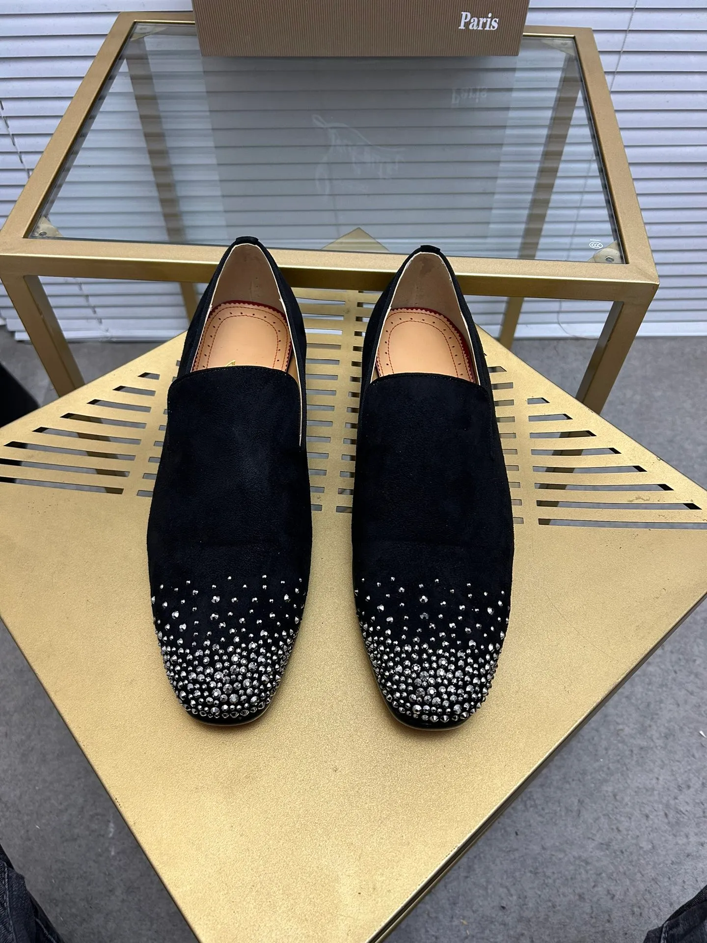 (Customized model) Ex-factory price is 520. christian louboutin (CL red sole shoes) counter series, casual sneakers for couples 📢 📢 📢 Exclusive hot style release 🎈🎈💪 Movable latex feet 👻 Finished outsole line [Proud] 😝Female 35-40# Male 38#-46, global supply😝 [Top version]: Original imported genuine leather upper, top original leather lining, original molded TPU outsole, original 1:1 detail processing, original shoe last,